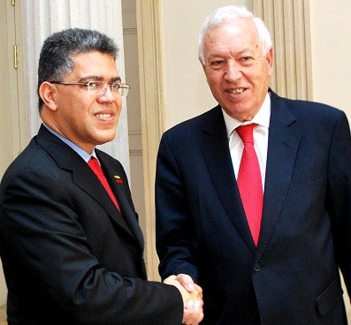 Venezuela y España estrechan vínculos con reunión entre sus cancilleres