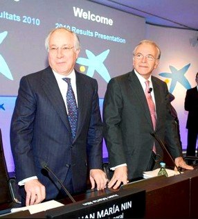 Juan María Nin, en primer término, e Isidre Fainé, artífices de la solidez y solvencia del grupo la Caixa.
