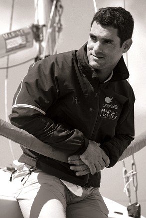 Antón Paz es Medalla de Oro en los Juegos Olímpicos de Pekín 2008 Clase Tornado; cuatro veces Campeón de España en Platú 25 (2007, 2008, 2009 y 2012), Campeonato de España IMS en el Movistar, Campeón del Mundo Clase Crucero IMS 670 Equipo Telefónica 2009, y Campeón del Mundo Clase ORC 670 2009.