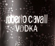 Cavalli Vodka se viste de negro para la noche