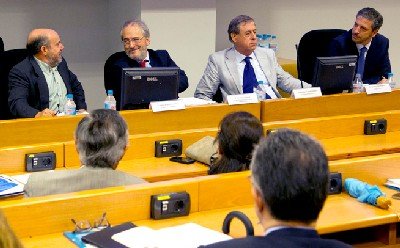 Eurodiputados y empresas denuncian las consecuencias económicas de la hiperregulación
