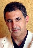Vicente García Nebot es abogado y escritor.