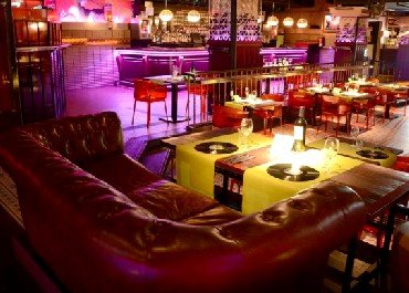69 Pétalos lo tiene todo: restaurante, espectáculo en vivo y discoteca