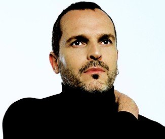 Editorial Musical de Movistar ha alcanzado ya un acuerdo con la compañía Na na ná, propiedad de Miguel Bosé, para generar repertorio y trabajar en su desarrollo a través de Peer Music.