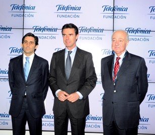 José María Álvarez-Pallete, consejero delegado de Telefónica; José Manuel Soria, ministro de Industria, Turismo y Comercio; y Emilio Gilolmo, vicepresidente ejecutivo de Fundación Telefónica.