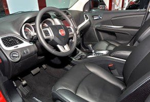 Fiat pone en el mercado la serie especial Freemont ‘Black Code’