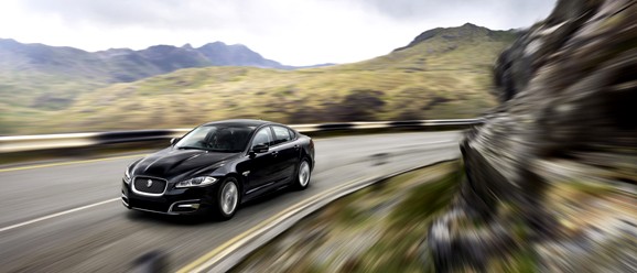 Jaguar pone a punto la gama XF