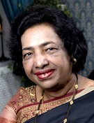 La organización sueca Right Livelihood Award la honró en 2005 'por su destacada y valiente labor para detener la violencia contra las mujeres y abusos hacia los inmigrantes y de los trabajadores pobres'.