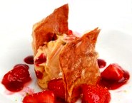 Crujiente de toffee y frutos rojos