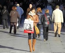 El estado de ánimo de los españoles alcanza un 5,6, su nota más alta desde octubre 2013