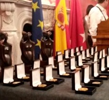 El Mundo Financiero ha recibido la Medalla de Oro del Foro Europa 2001.