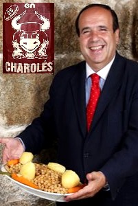 Manuel Míguez regenta con magistral dedicación este restaurante, El Charolés, considerado uno de los mejores de Madrid.