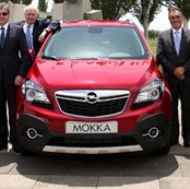 Embajadores de la UE visitan Opel Aragón