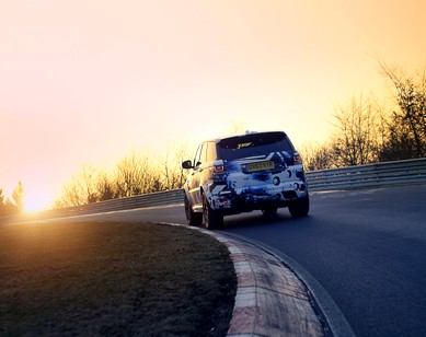 El prototipo del Range Rover Sport SVR presentado en sociedad