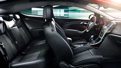 Opel Astra GTC: Un diésel potente y casi deportivo por 24.700 euros