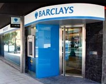CaixaBank adquiere el negocio de banca minorista, gestión de patrimonios y banca corporativa de Barclays España