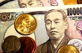 El yen, en apuros por el efecto doble del Banco de Japón