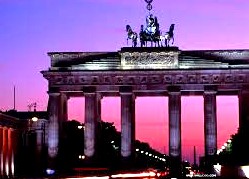 Berlín se consolida como la ciudad más divertida del mundo 25 años después de la caída del Muro