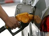 ADICAE reclama a la CNMC acelerar la investigación sobre el efecto pluma en carburantes