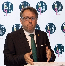 El consejero de Turismo del Gobierno de Extremadura presenta la Ruta del Queso en FITUR 2015