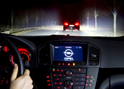 Luz guiada, la nueva tecnología de seguimiento ocular de Opel