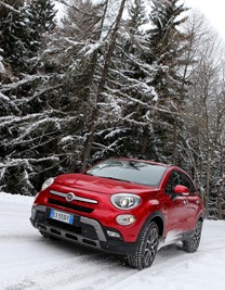 Fiat aumenta la “familia 500” con el Crossover Fiat 500X