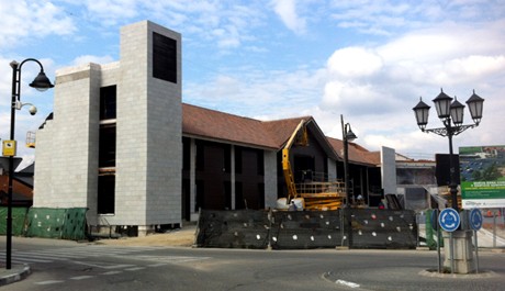 Fotografía del nuevo edificio municipal de Galapagar que ha sido denunciado por irregularidades urbanísticas.