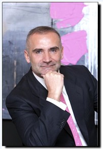 Euprepio Padula, Headhunter, Coach, artista y fundador de Padula & Partners.