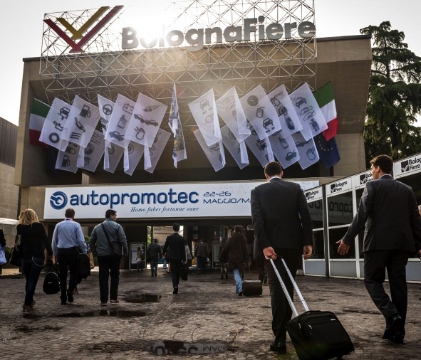 Autopromotec 2015 logra récord de expositores internacionales