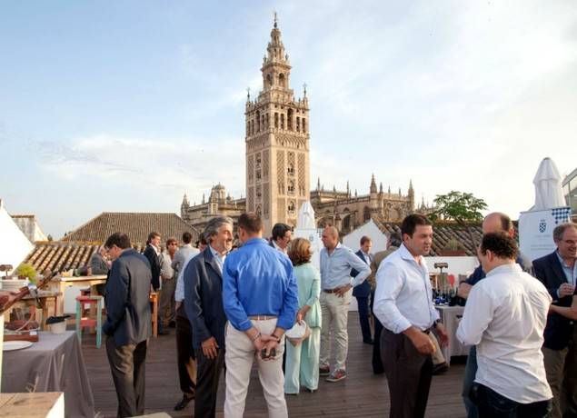 Cayetano Martínez de Irujo presenta en Sevilla el proyecto gourmet de Casa de Alba