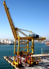 TCB recrece sus grúas para operar los buques más grandes del mundo