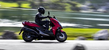KYMCO colabora con sus modelos más avanzados en las actividades de seguridad vial del Salón del Automóvil de Barcelona