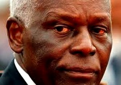 El dictador José Eduardo dos Santos, presidente de Angola.
