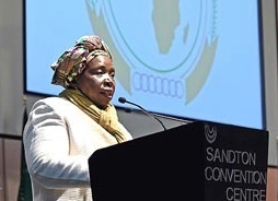 Según la Jefa de Comisión de UA, los africanos deben creer más en sí mismos
