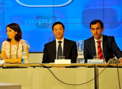 Liu Qibao se reúne con dirigentes del PP de España
