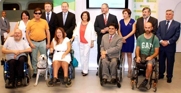 Covirán y ONCE impulsan un nuevo modelo de supermercado