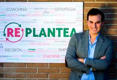 Javier García-Baos es el CEO de Replantea.
