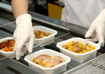 El 65% de los hogares españoles destinan una media de 540 euros al año en comida a domicilio