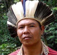 Miles de guaraníes se aferran a minúsculas parcelas de su tierra ancestral y viven con el temor de ser expulsados forzosamente. © Survival International 2015.