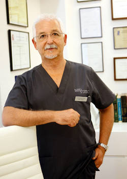 Doctor Antonio Licitra, de Med-Estetic.