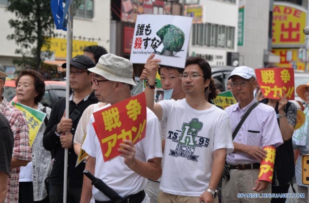 Más de 25.000 personas protestan en Osaka contra la nueva Ley de Seguridad de Japón