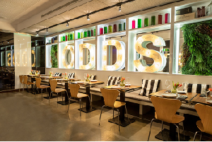 Odds, el acogedor gastrobar de serrano donde disfrutar desde el aperitivo hasta las copas