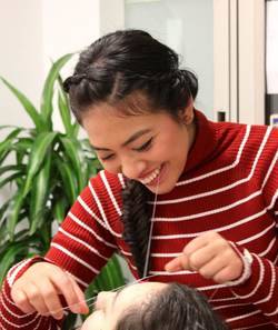 BIKA Depilación con hilo, tratamientos basados en técnicas orientales con productos biológicos