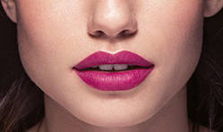 Cómo ir a la moda de los labiales mate sin que se resequen los labios