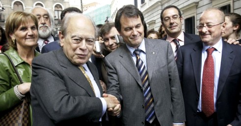 Casi todos los señores que aparecen en la foto tienen problemas con la Justicia.