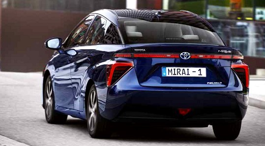 Presentada en Europa la nueva berlina de pila de combustible de Toyota, que funciona con hidrógeno y sin emisiones contaminantes