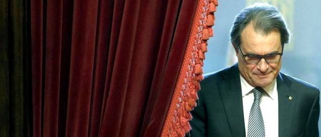 La responsabilidad última de las decisiones políticas que se están adoptando en Cataluña recaerán finalmente sobre el presidente Artur Mas. 