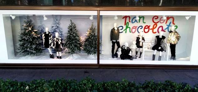 Pan con Chocolate, protagonista del escaparate de El Corte Inglés de Serrano en diciembre