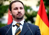 Santiago Abascal es el presidente de DENAES.