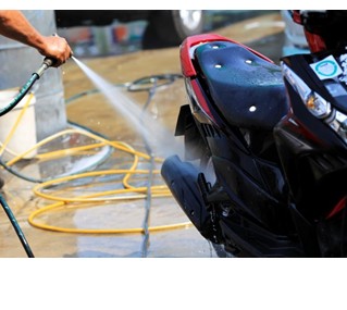 Cómo limpiar correctamente tu moto